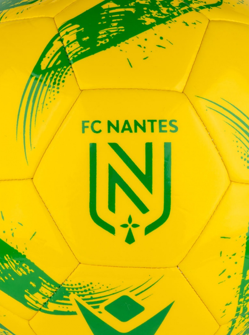 Ballon Logo Macron FC Nantes 24/25